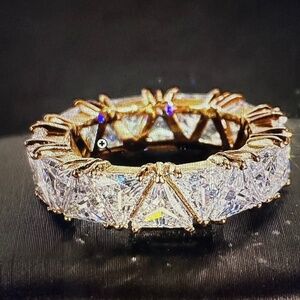 Gold tone Zirconia ring size 7 brand new